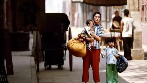 1633785252140589.jpeg 電影《活著》劇照.jpeg